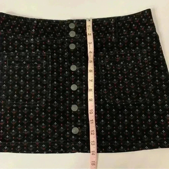 Free People Women's Black Printed Joanie Corduroy Skirt Size 29 - Picture 9 of 11